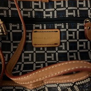 tommy hilfiger y2k purse